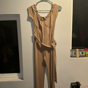 Fashion nova jumpsuit